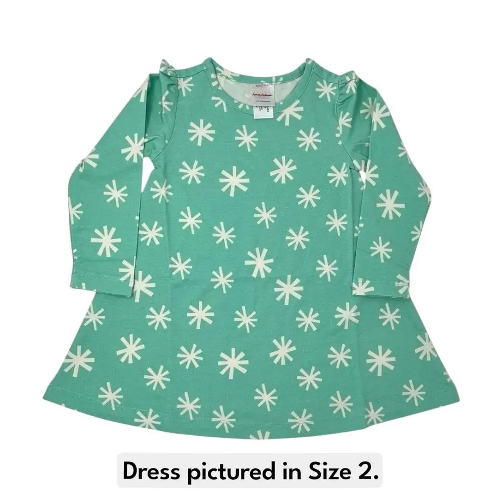 Hanna Andersson NWT Long Sleeve Green “Snowflake” Swing Dress. Size 5.